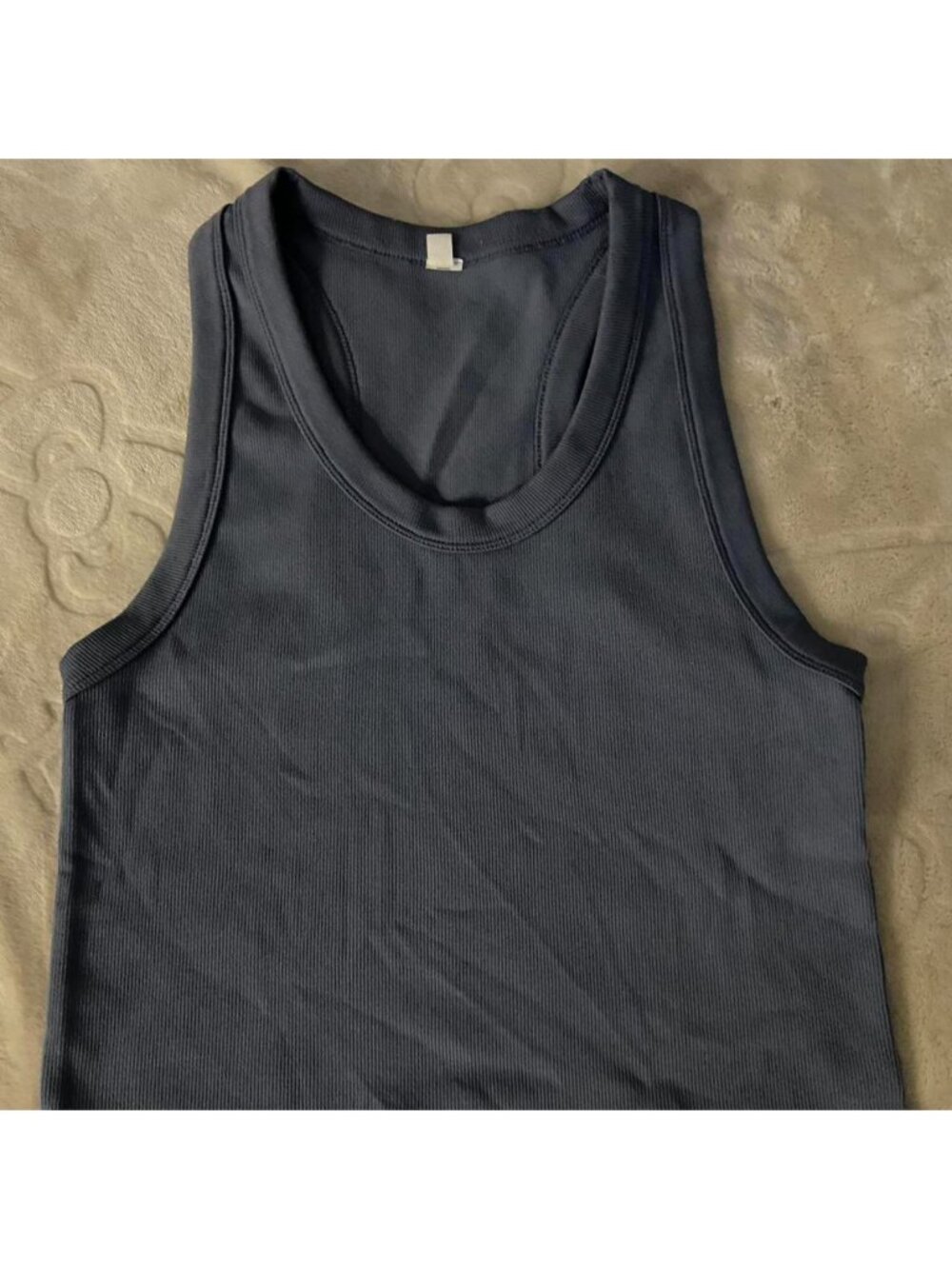 Grey ribbed tank top never worn #workouttop #athleisure #yoga #likenew